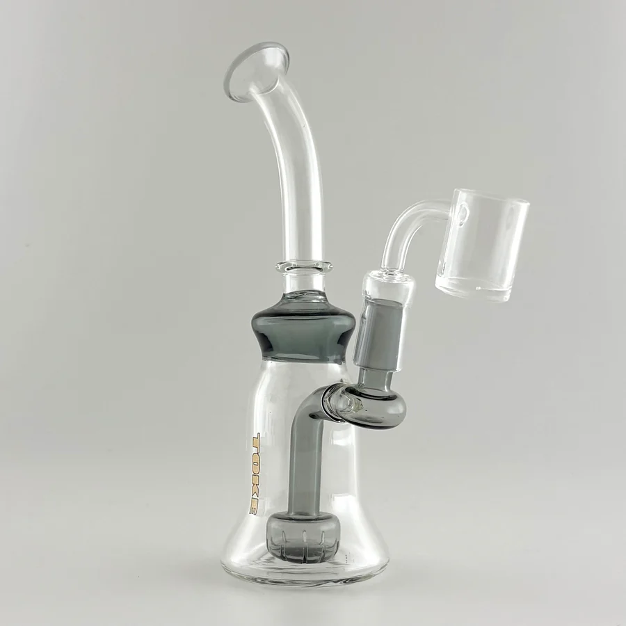 8" Rig with Quartz Banger - Image 4