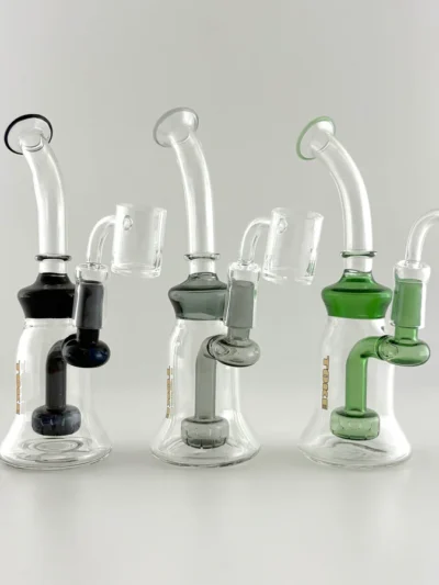 8" Rig with Quartz Banger